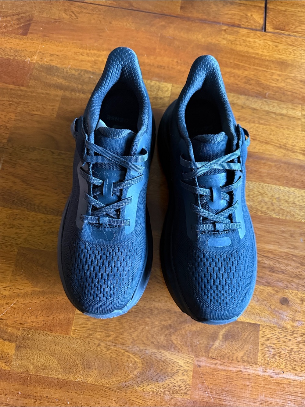 Cadence Women’s Adaptive Sneakers Sz 9.5